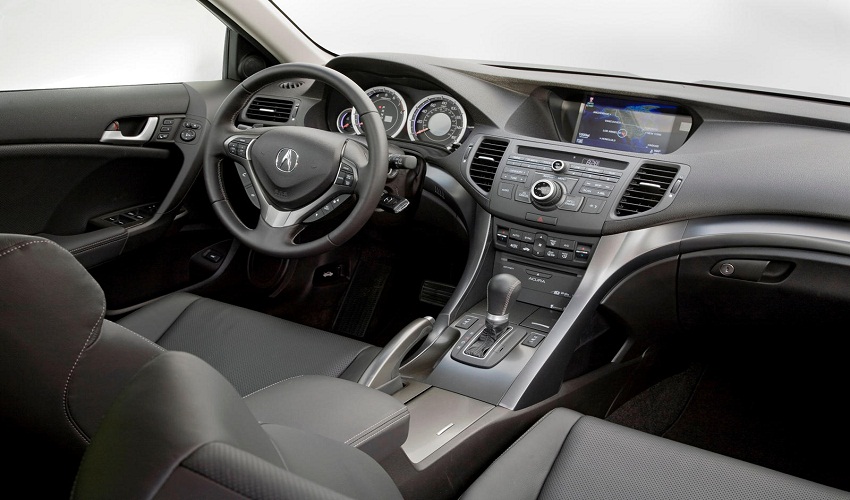 Acura Tsx Sport Wagon del año 2012 interior
