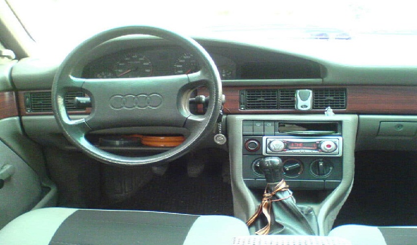 Audi 100 Año 1989