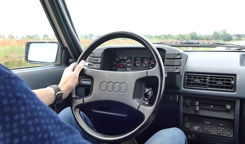 Audi 80 Año 1986 interior