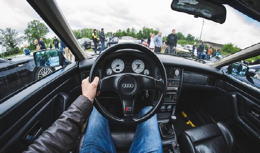 Audi 80 interior