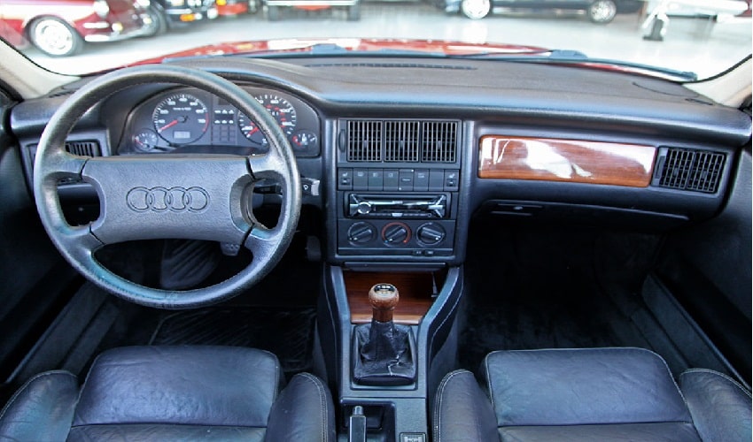 Audi 90 Año 1988 interior