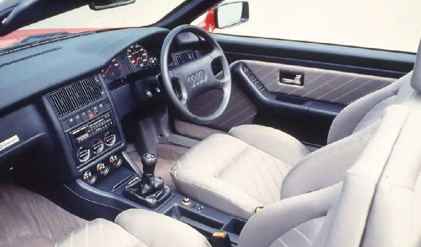 Audi 90 Año 1997 interior