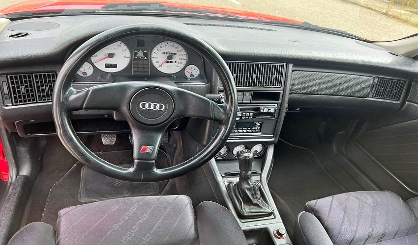 Audi 90 año 1991 interior