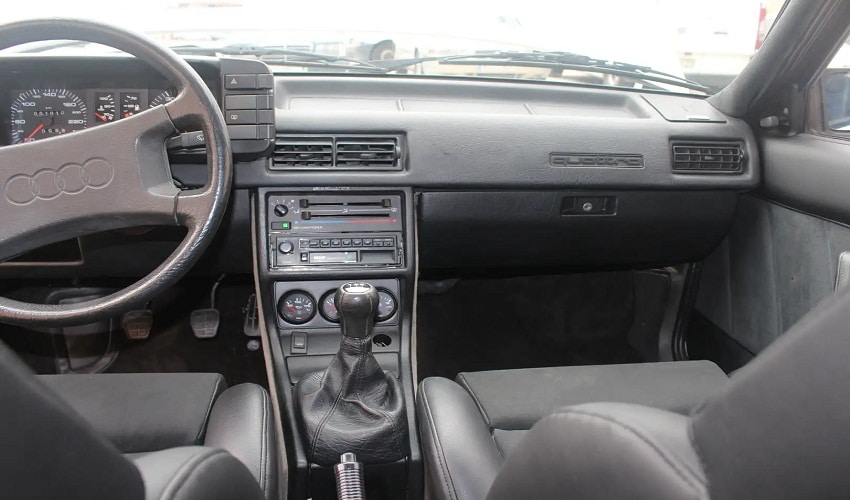 Audi 90 interior