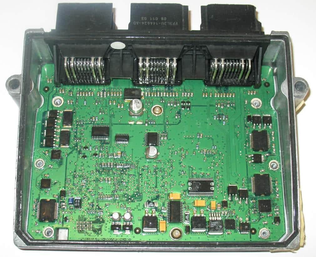 Soluciones Rápidas para Diagnosticar la Luz Intermitente del Check Engine en el Scion xA.